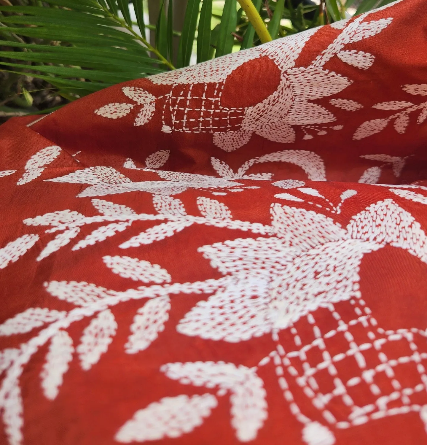 BUDDING LOTUS KANTHA DUPATTA