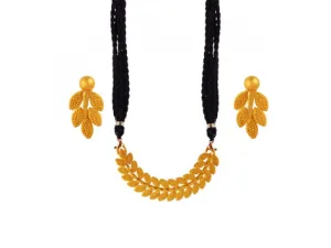 Dazzling Leaf Shape 22k Gold Jewellery Set