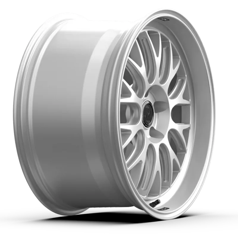 fifteen52 Holeshot RSR 20x11 5x120 43mm ET 72.56mm Center Bore Radiant Silver