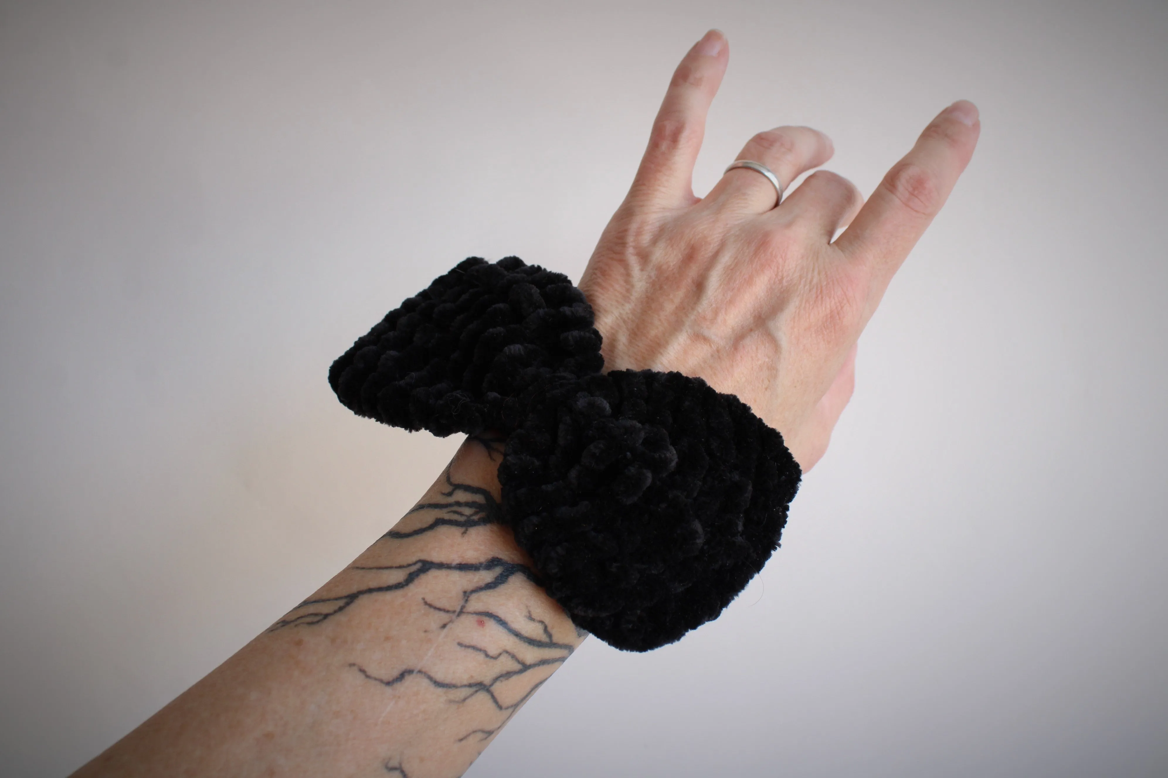 Handknit "Grim" Black Velvet Color Hair Bow