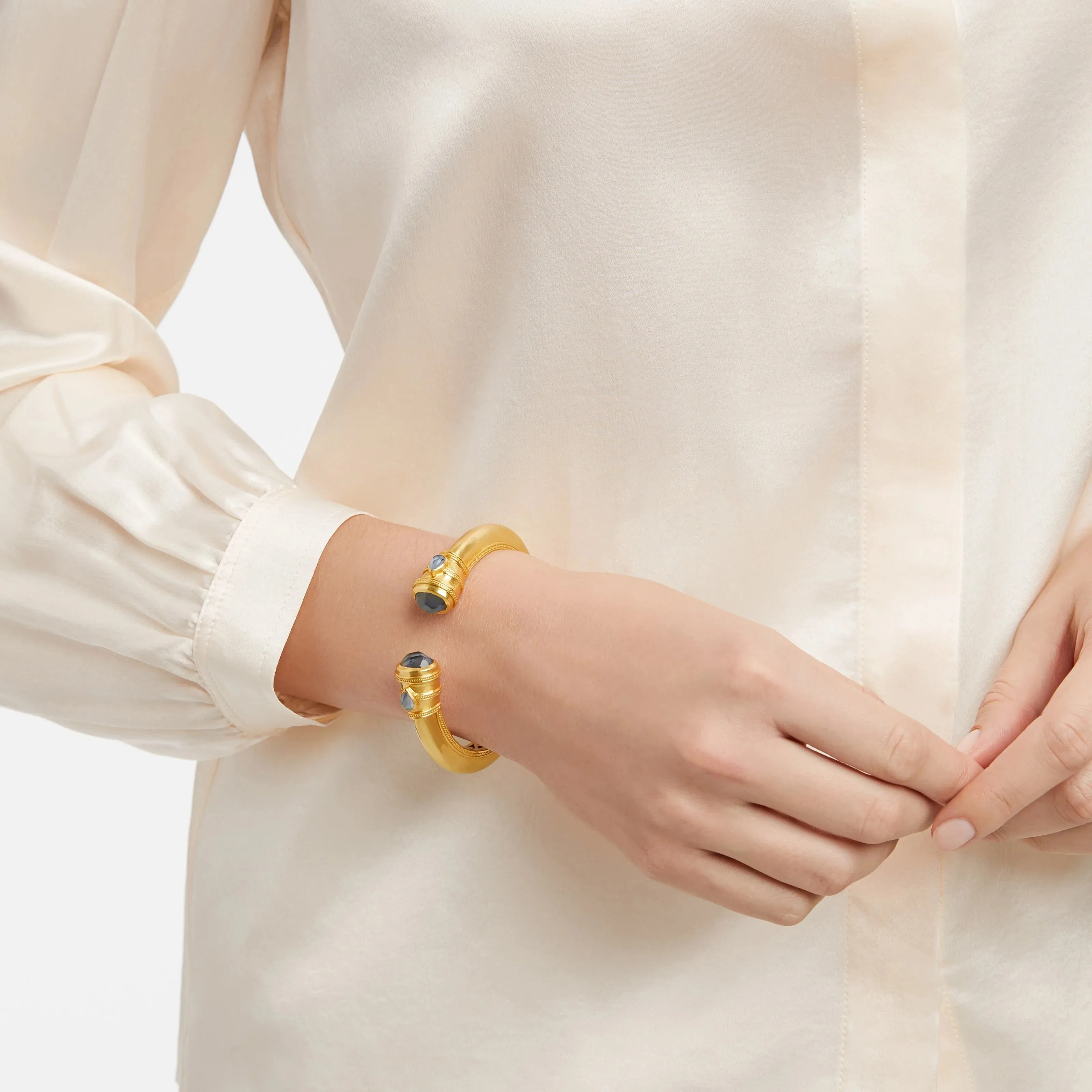 Julie Vos Cannes Demi Cuff