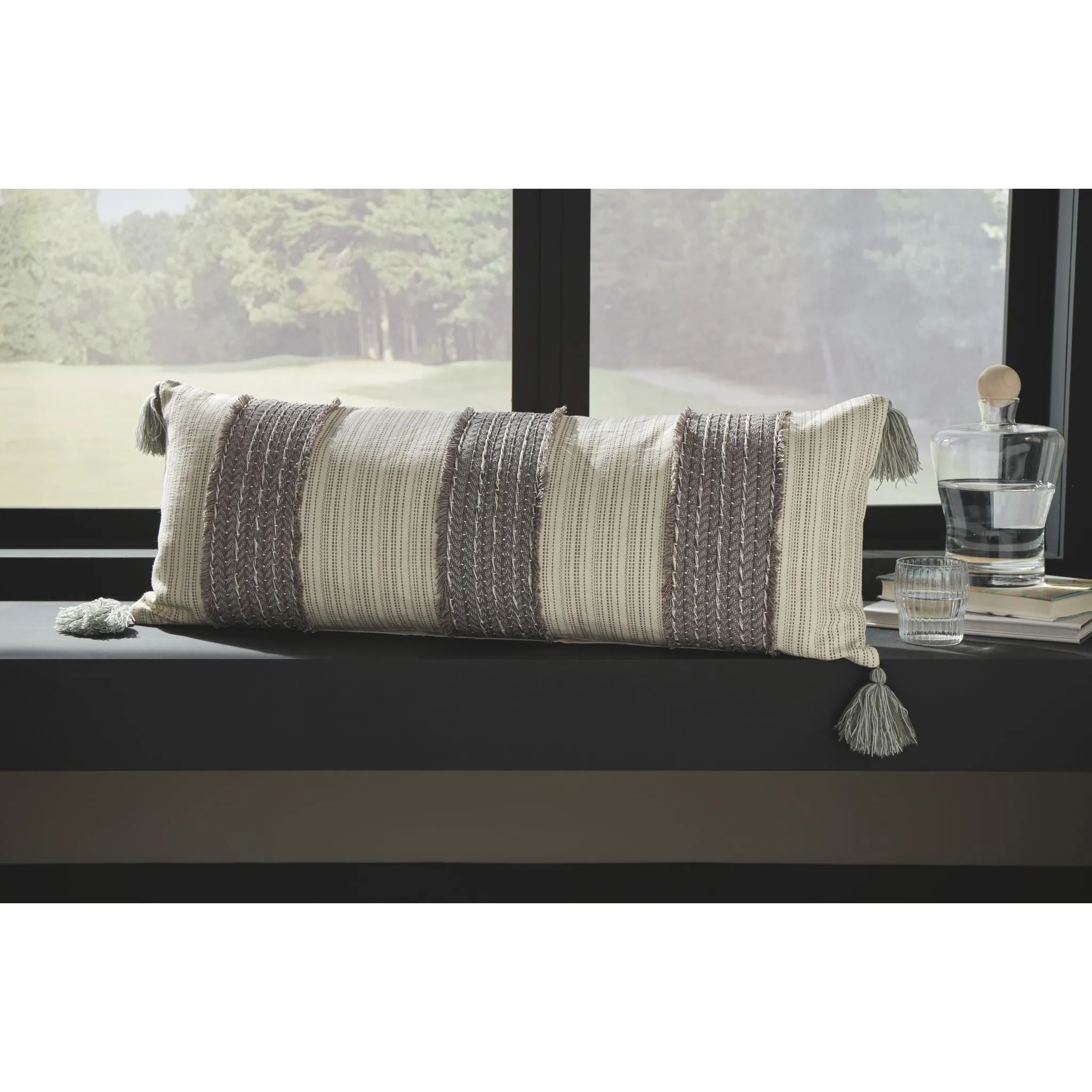 Linwood Pillow