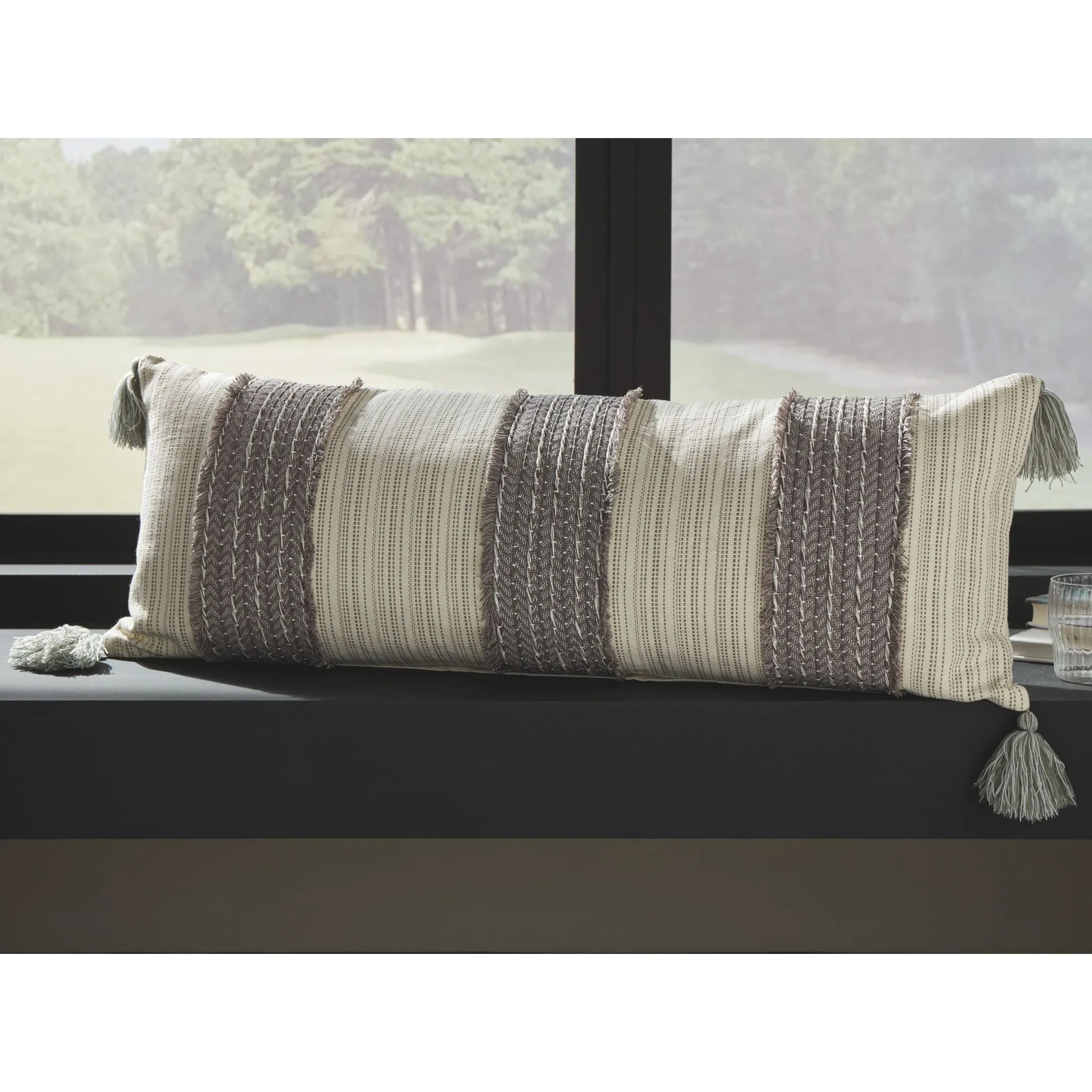 Linwood Pillow