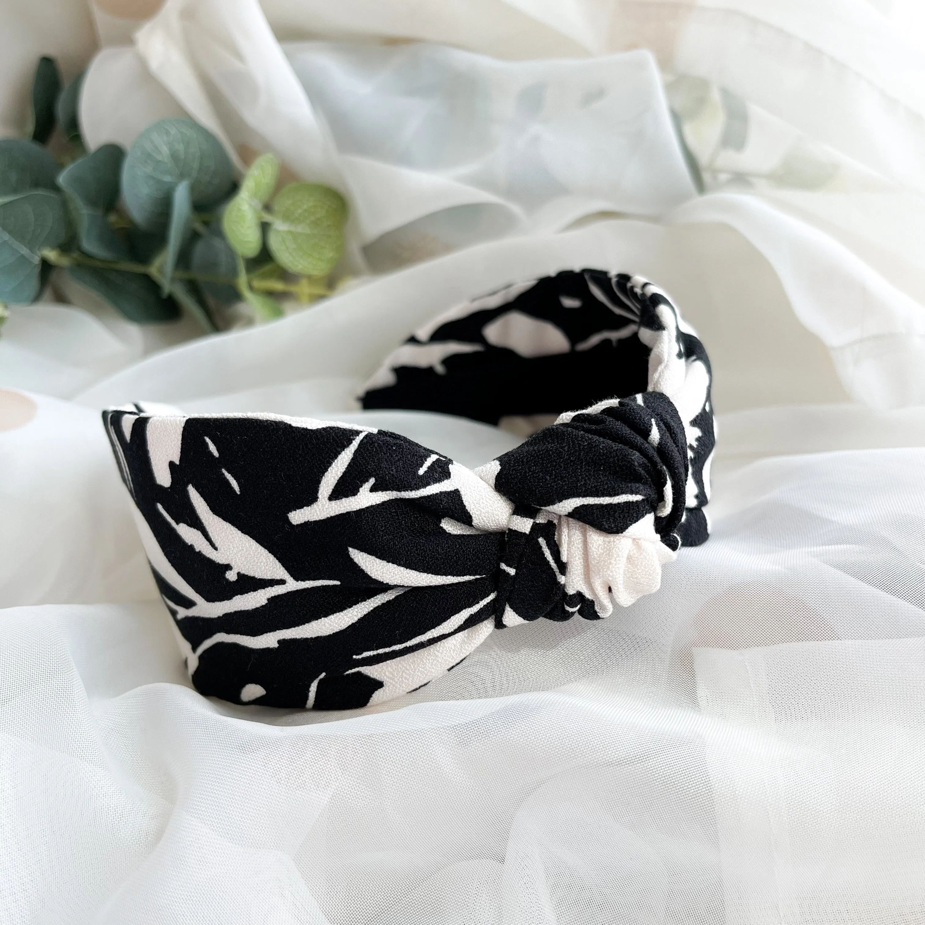 Monochrome Floral Knot Headband