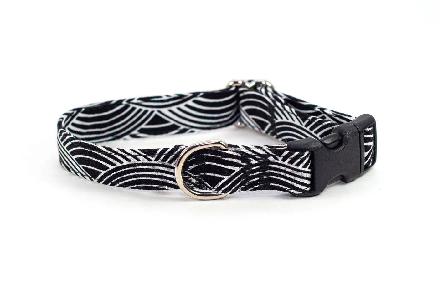 Monochrome Geometric adjustable dog collar, small
