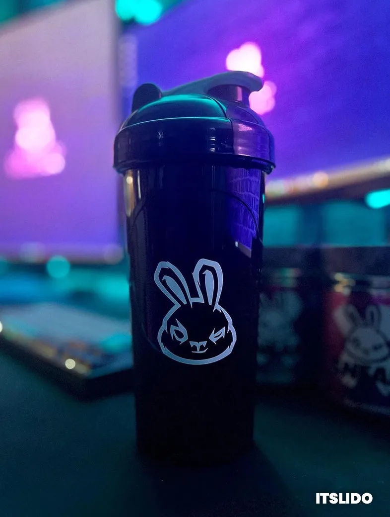 MONOCHROME SHAKER