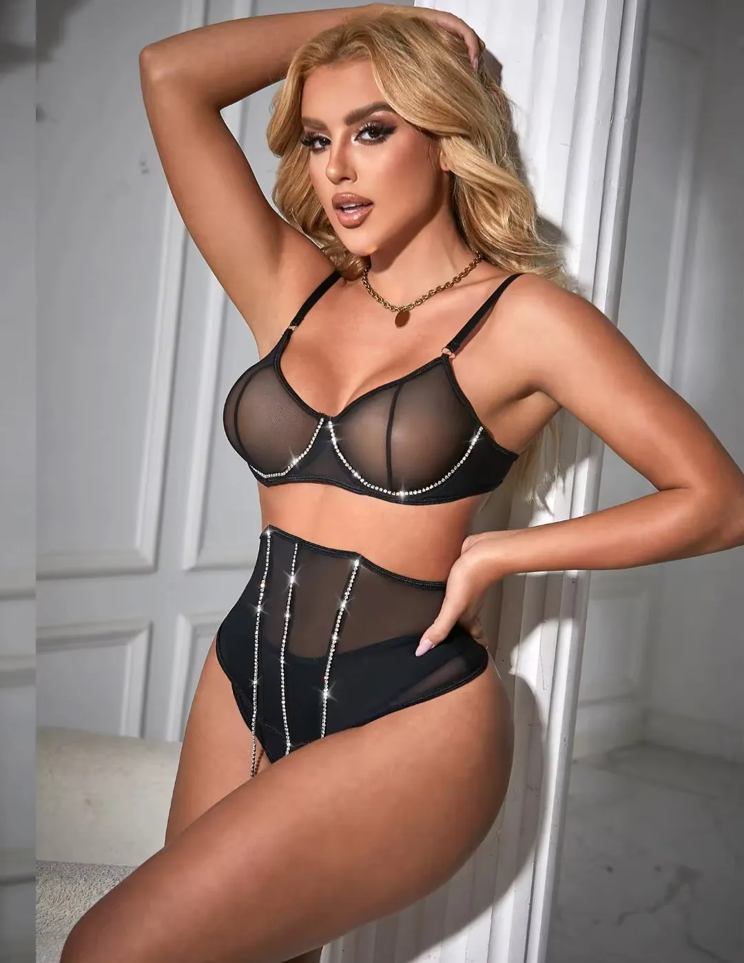 Queen Dazzling Sheer Mesh Bra Waspie Set