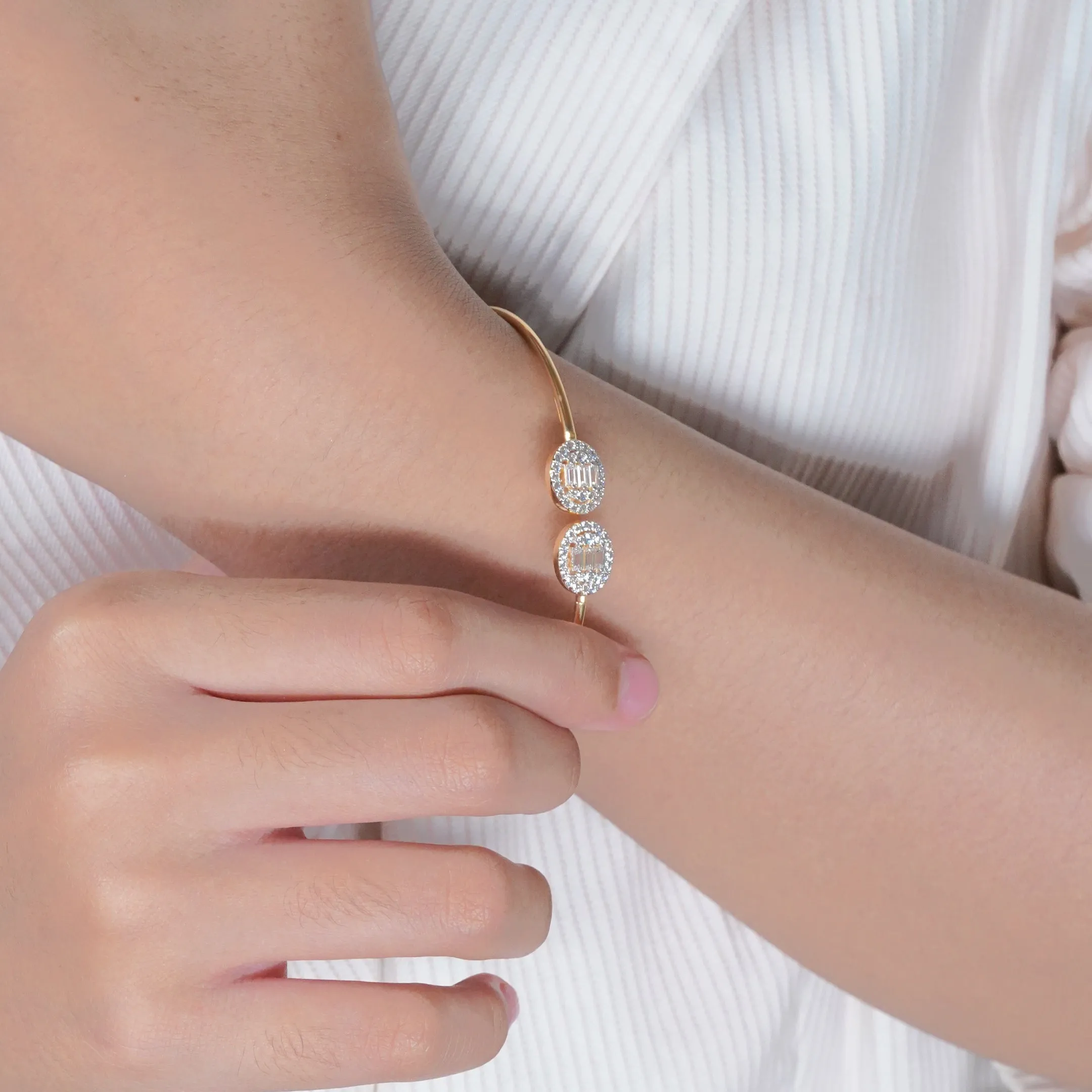 Ruella Dazzling Bangle