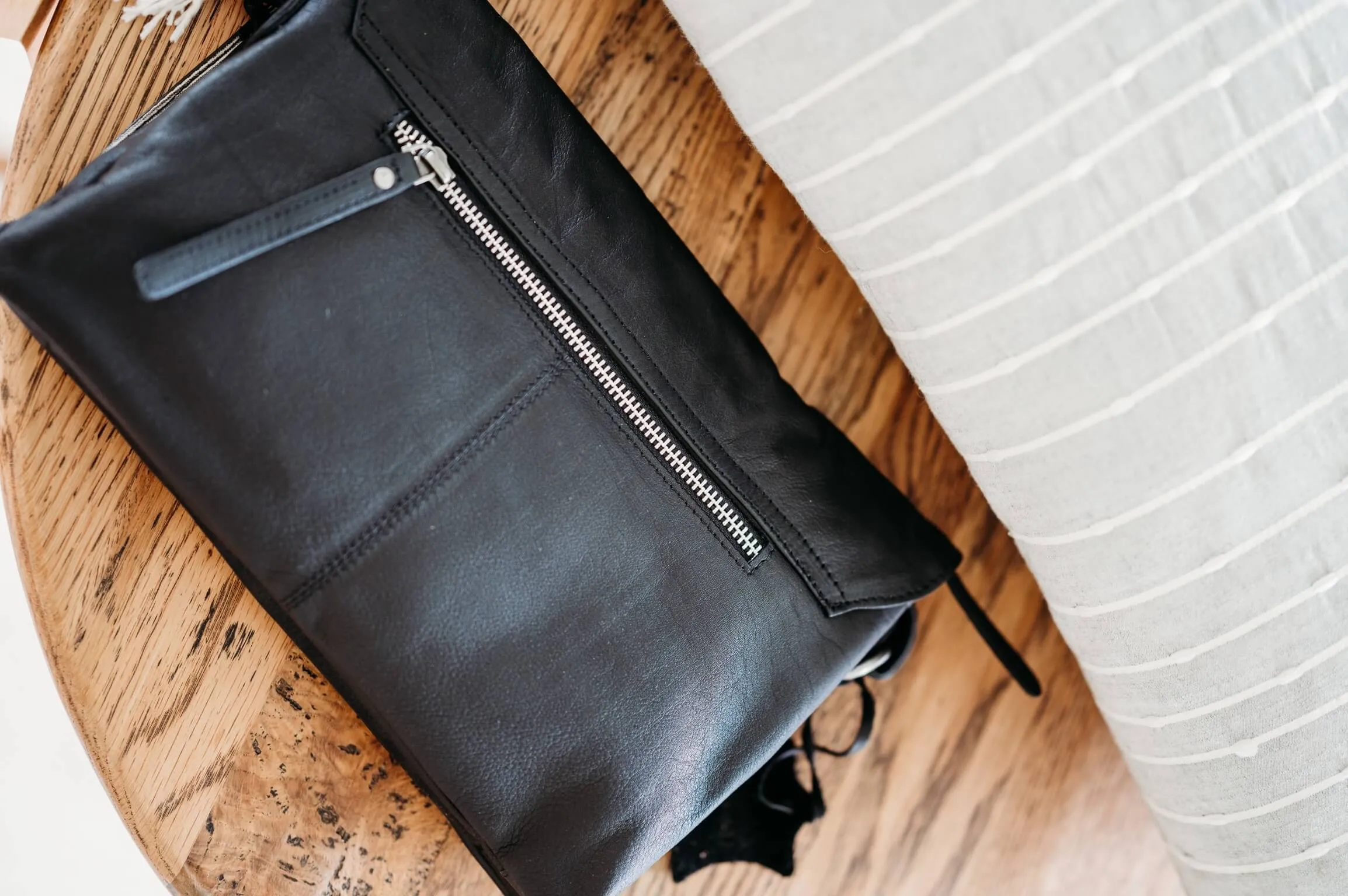 Rugged Hide Fay Sling Bag