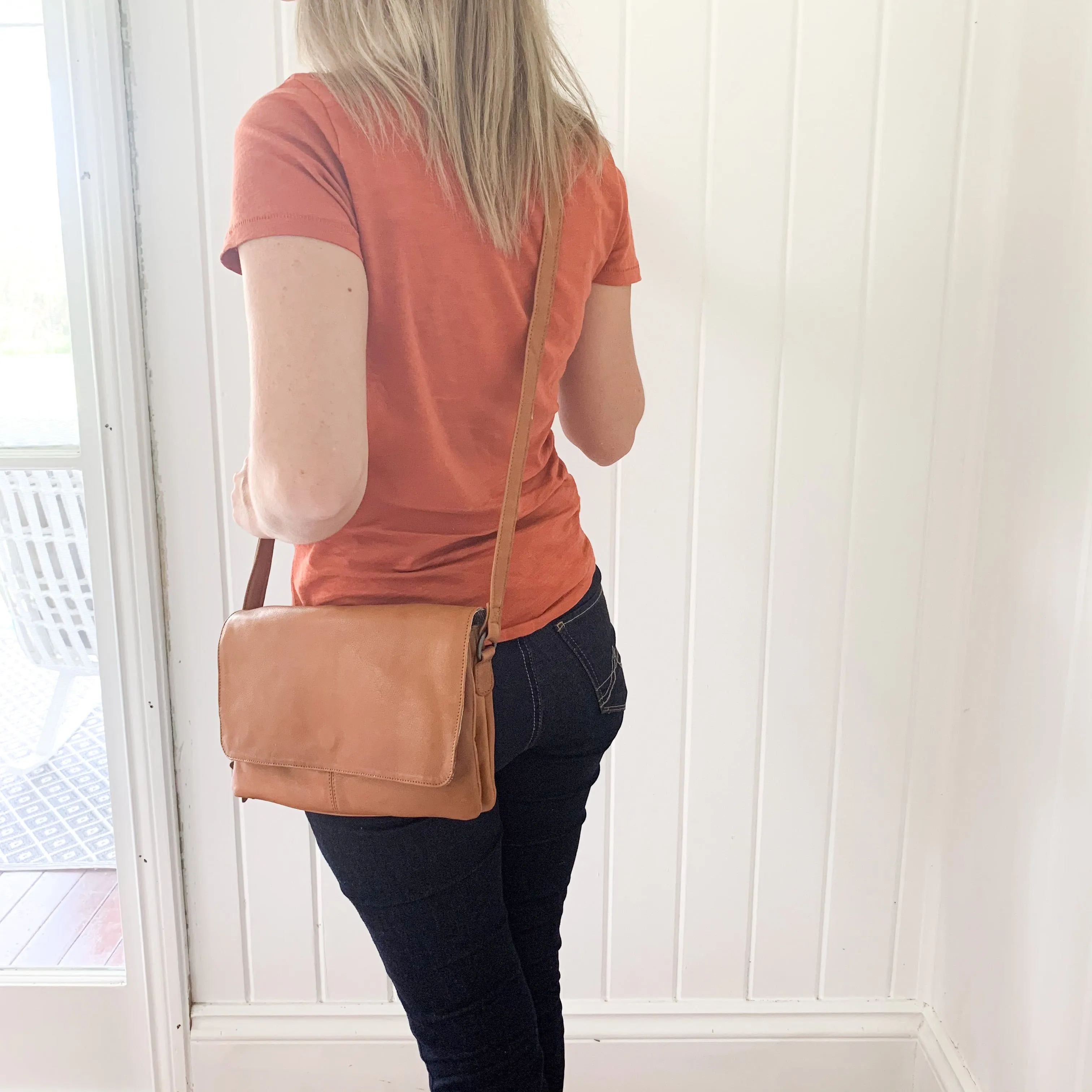 Rugged Hide Fay Sling Bag