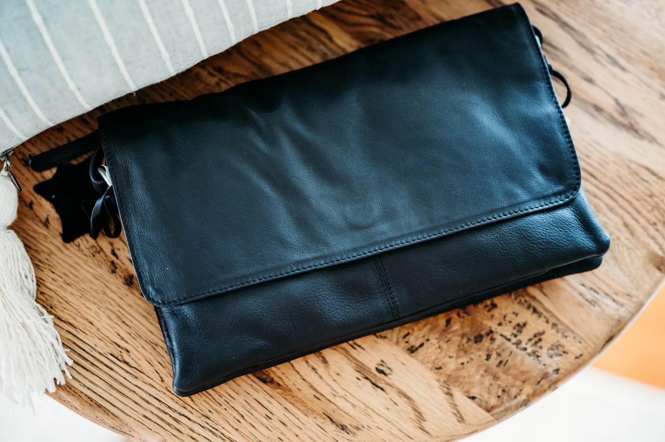 Rugged Hide Fay Sling Bag