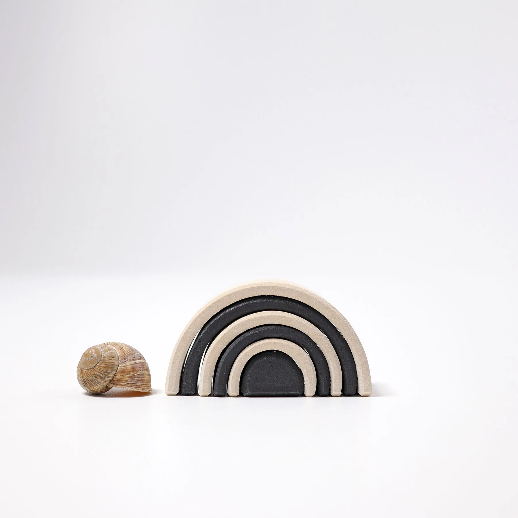 Small Monochrome Rainbow/ Tunnel