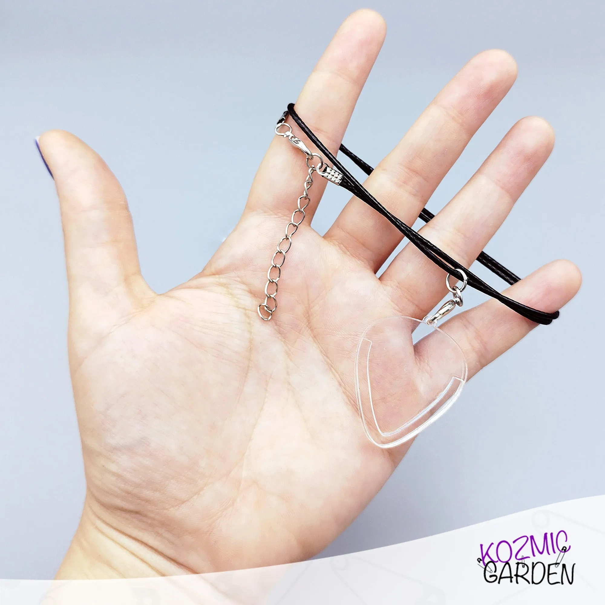Transparent Guitar Pick Holder Pendant – Keep Your Picks Close in Style!