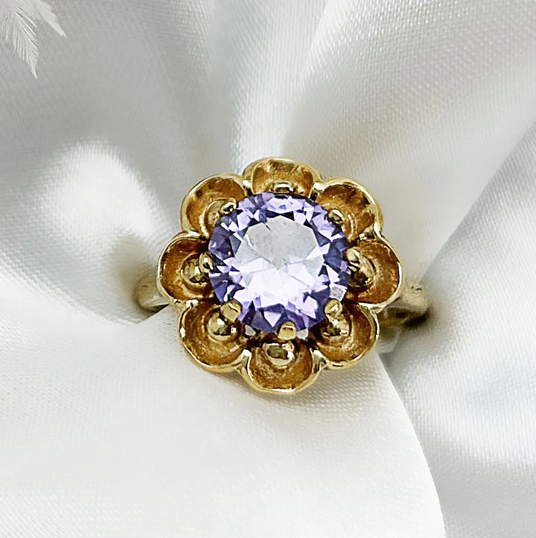 Vintage 10ct Gold Amethyst Ring