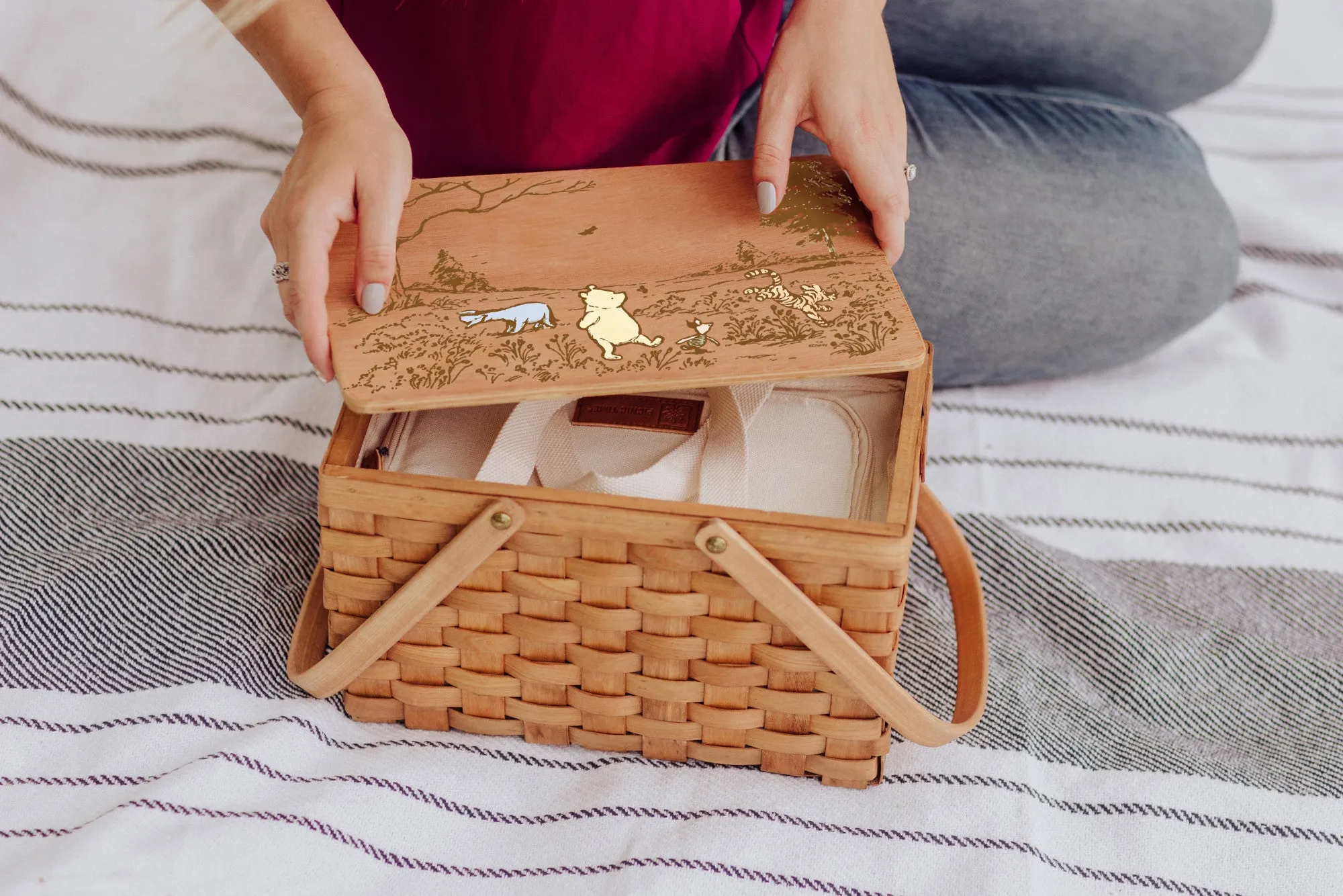 Winnie the Pooh - Poppy Personal Picnic Basket