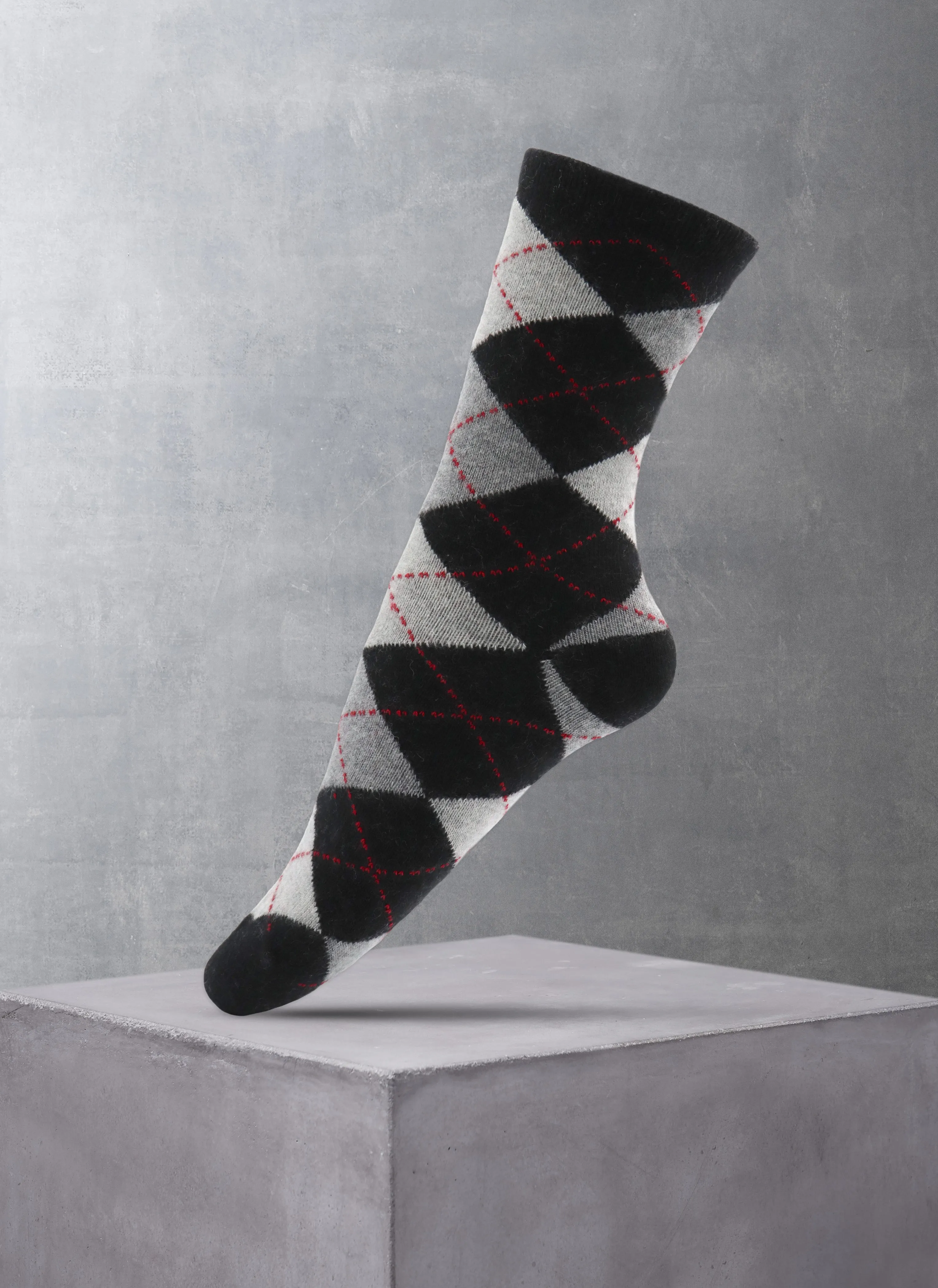 Women's Cashmere Blend Argyle Sock in Black and Grey